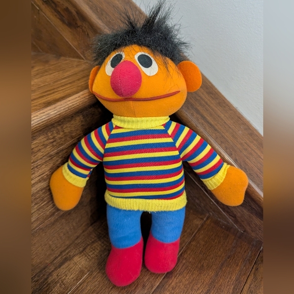 Vintage 1980's Hasbro Softies Sesame Street ERNIE Plush - Picture 6 of 6
